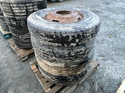 4No. 8 STUD RIMS & TYRES TO SUIT LORRY 10R22.5