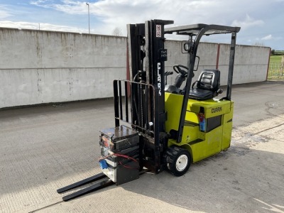 CLARK 1.5 TON BATTERY OPERATED FORKLIFT