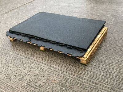 PALLET TO INC. 3No. APPROX 6ft x 3ft RUBBER MATTS