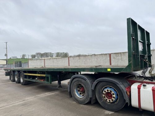 SDC 45ft TRI FLAT TRAILER ON AIR