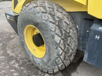 BOMAG BW213D-5 13 TON ARTICULATED VIBRATING ROLLER - 11