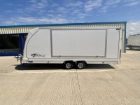 UNUSED TURATELLO F26 APPROX 16ft x 7ft 2600KGS ENCLOSED CAR TRANSPORTER TRAILER - 32