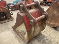 APPROX 2.6ft TOOTHLESS DIGGING BUCKET TO SUIT 30 TON MACHINE - 5