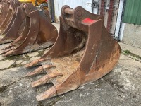 APPROX 3.6ft TOOTHED DIGGING BUCKET TO SUIT 30 TON MACHINE - 4