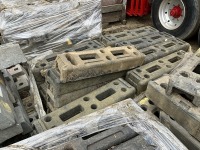 APPROX 6No. PALLETS OF ASSORTED TEMPORARY FENCING FEET - 6