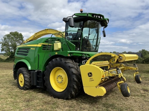 JOHN DEERE 8600i 4WD FORAGE HARVESTER