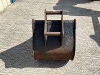 APPROX. 2ft TOOTHLESS DIGGING BUCKET TO SUIT 6-8 TON MACHINE - 5