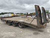 MAC APPROX 24ft 25 TON TRI AXLE LOW LOADER - 11