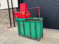 GRADEALL G5 240v COMPACTOR BALER - 4