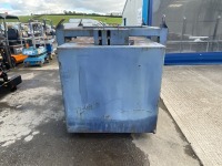 APPROX 8x4 METAL FUEL TANK - 7