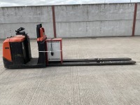 TOYOTA BT OSE250P LONG REACH STAND ON BATTERY OPERATED LOW LEVEL ORDER PICKER PALLET TRUCK - 2