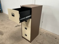 4 DRAWER FILING CABINET - 2