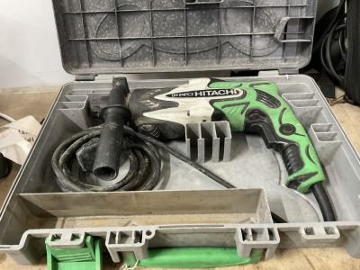 HITACHI DH24PC3 240v HAMMER DRILL & CASE