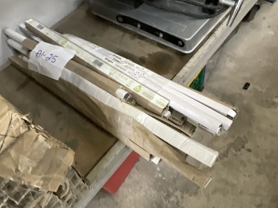 ASSORTED FLUORESCENT TUBES