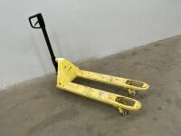 TOYOTA 2300KGS PALLET TRUCK - 3