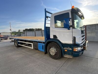 SCANIA 94D 260 18 TON 4x2 FLATBED LORRY