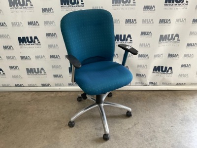 WALLIS MEDIUM BACK HEIGHT ADJUSTABLE OPERATORS CHAIR