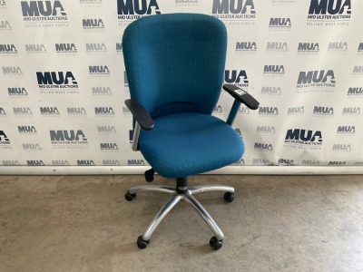 WALLIS MEDIUM BACK HEIGHT ADJUSTABLE OPERATORS CHAIR