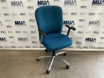 WALLIS MEDIUM BACK HEIGHT ADJUSTABLE OPERATORS CHAIR