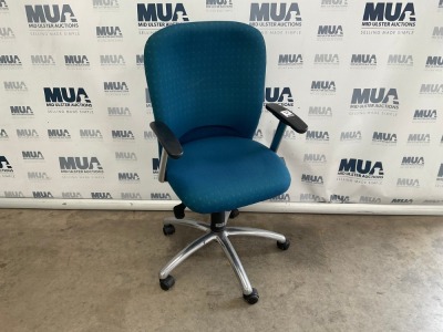 WALLIS MEDIUM BACK HEIGHT ADJUSTABLE OPERATORS CHAIR