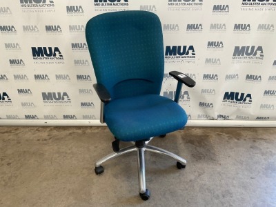 WALLIS MEDIUM BACK HEIGHT ADJUSTABLE OPERATORS CHAIR