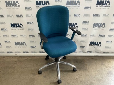 WALLIS MEDIUM BACK HEIGHT ADJUSTABLE OPERATORS CHAIR