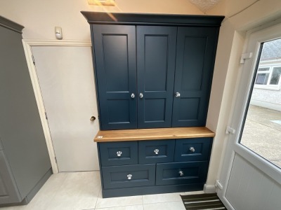 EX-DISPLAY SHAKER PAINTED LARDER