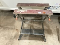 BLACK & DECKER FOLDABLE WORKBENCH