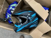 UNUSED 50cc 2 STROKE PETROL CHILDS QUAD & HELMET (BLUE) - 8