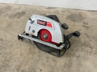 FREUD 240v CIRCULAR SAW & BLADE - 2