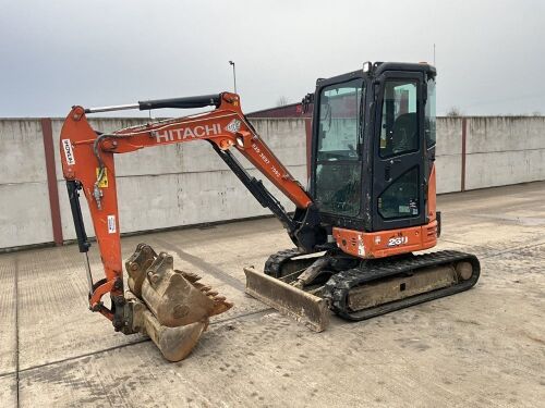 HITACHI ZAXIS ZX26U-6 2.7 TON MINI DIGGER