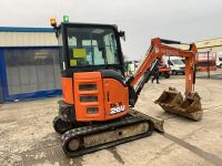 HITACHI ZAXIS ZX26U-6 2.7 TON MINI DIGGER - 11