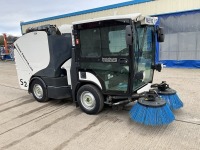 BOSCHUNG S2 3.5 TON ROAD SWEEPER - 9