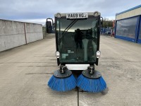 BOSCHUNG S2 3.5 TON ROAD SWEEPER - 11