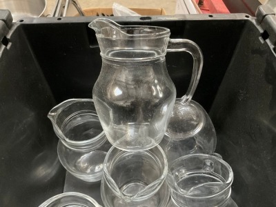 APPROX 30No. UTOPIA 0.5L STUDIO JUGS