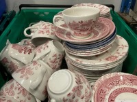 LARGE QUANTITY OF CHURCHILL BLUE WILLOW & CRANBERRY WILLOW CERAMIC TEACUPS, SAUCERS, SIDE PLATES, TEAPOTS & MILK JUGS - 4
