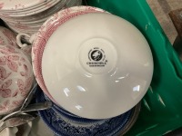 LARGE QUANTITY OF CHURCHILL BLUE WILLOW & CRANBERRY WILLOW CERAMIC TEACUPS, SAUCERS, SIDE PLATES, TEAPOTS & MILK JUGS - 5