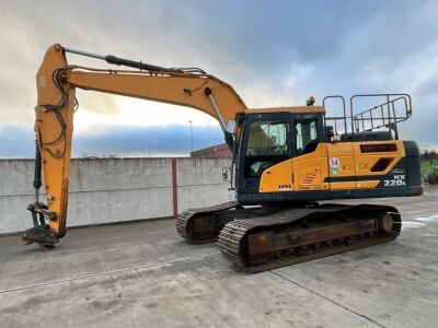 HYUNDAI HX220L 22 TON EXCAVATOR