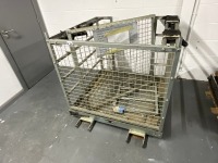 APPROX. 1140mm x 1120mm x 1075mm SAFETY MAN BASKET TO SUIT FORKLIFT