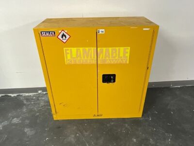 APPROX. 1120mm x 460mm x 1095mm METAL STORAGE CABINET