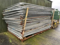 METAL STILLAGE TO INC. APPROX 40No. TEMPORARY FENCING PANELS & ASSORTED FEET - 4