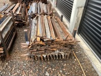 METAL STILLAGE TO INC. APPROX. 55No. 4ft TRANSOMES - 2