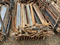 METAL STILLAGE TO INC. APPROX. 55No. 4ft TRANSOMES - 2