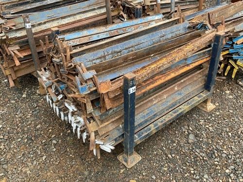 METAL STILLAGE TO INC. APPROX. 55No. 4ft TRANSOMES