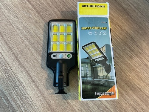 UNUSED 2200W OUTDOOR SOLAR LIGHT