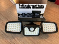 UNUSED OUTDOOR LED 3 LIGHT SOLAR LIGHT