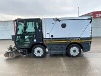 SCHMIDT COMPACT 200 5 TON ROAD LEGAL SWEEPER - 2