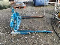 FLEMING SINGLE BALE LIFTER - 7