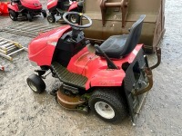 TWIN CUT RIDE ON LAWNMOWER - 5