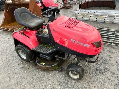 TWIN CUT PLUS RIDE ON LAWNMOWER